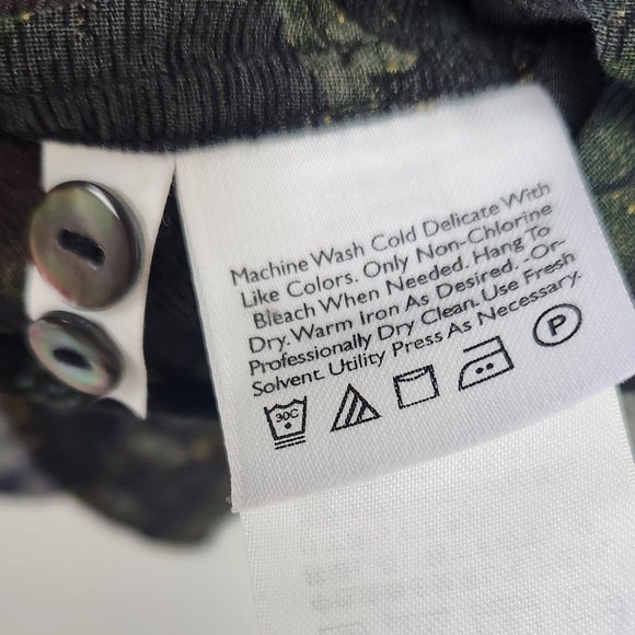 Women's Eddie Bauer Large Button Down Sheer Top - Picture 5 of 6